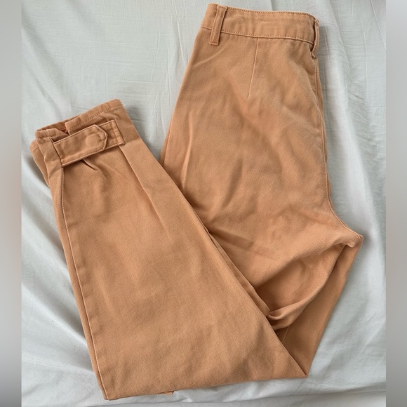 Forever 21 peach cargo pants size 26. - Picture 3 of 7
